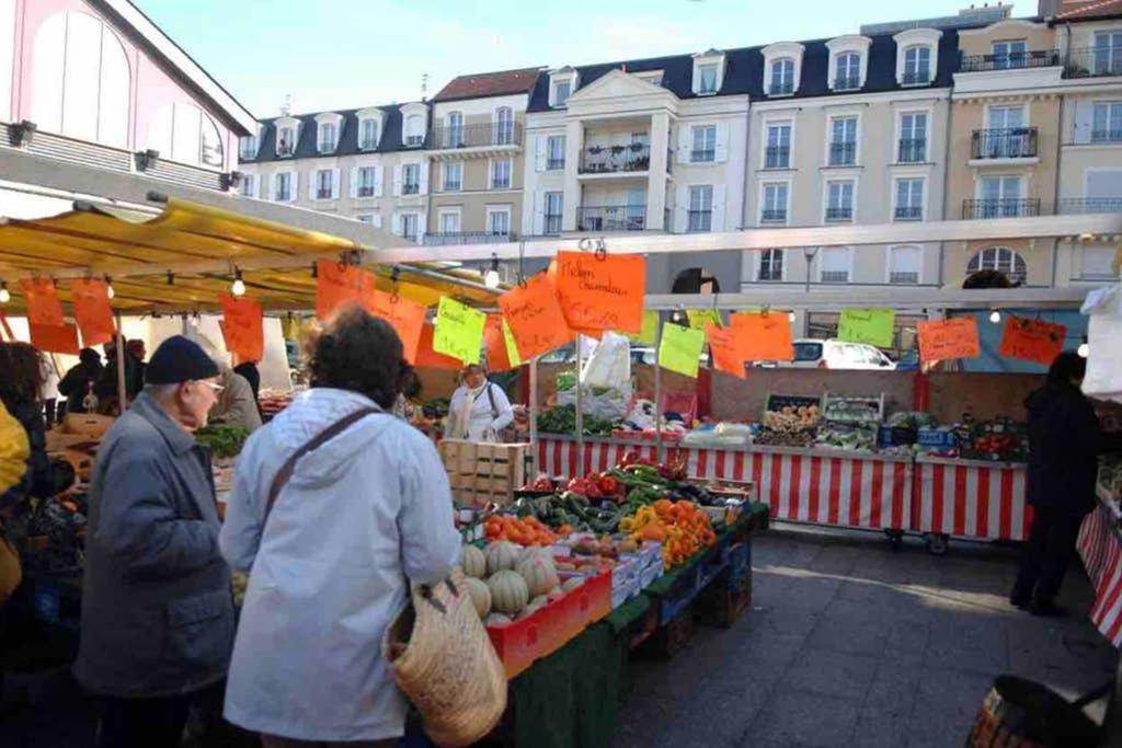 La Belle Etoile Lägenhet Noisy-le-Grand Exteriör bild